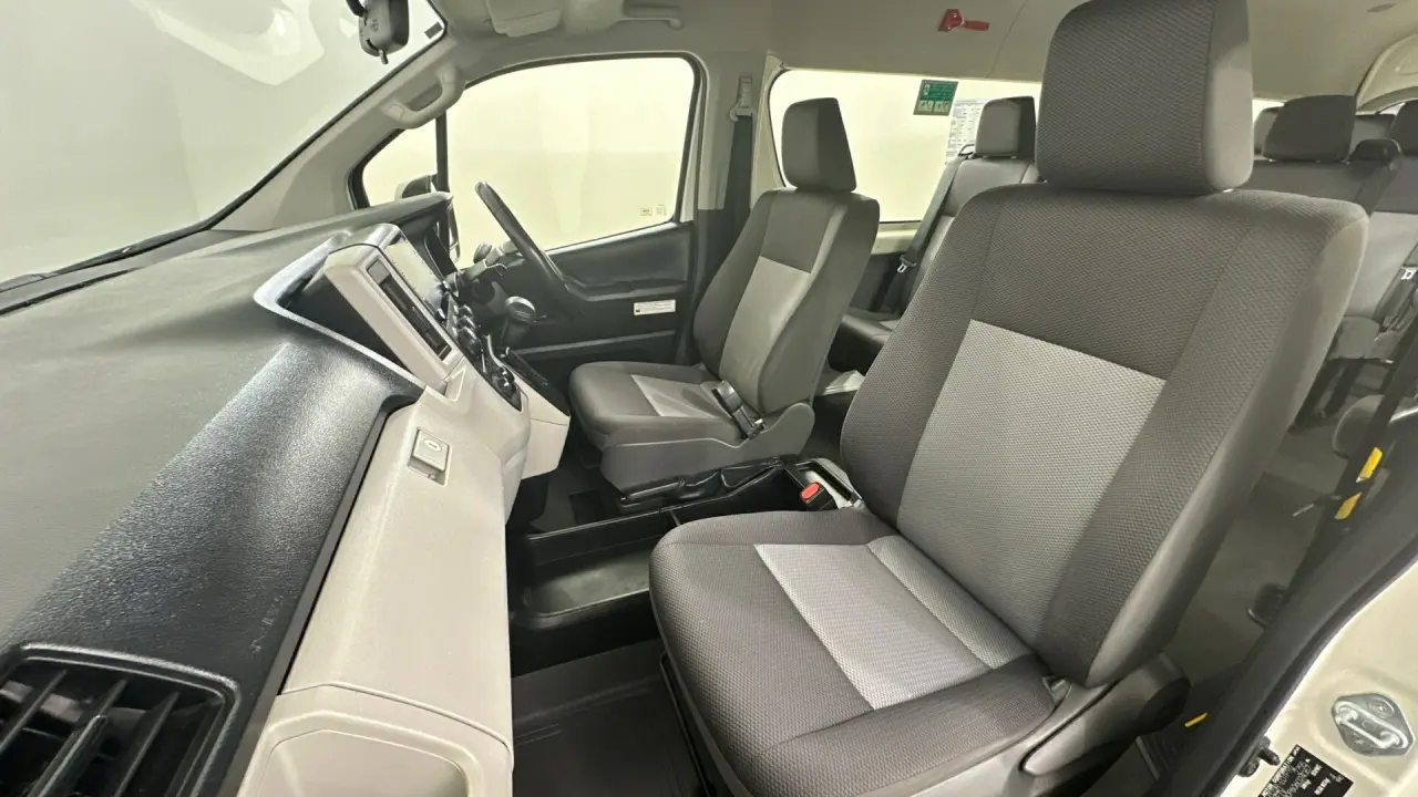 2021 Toyota HiAce Gallery Image 18