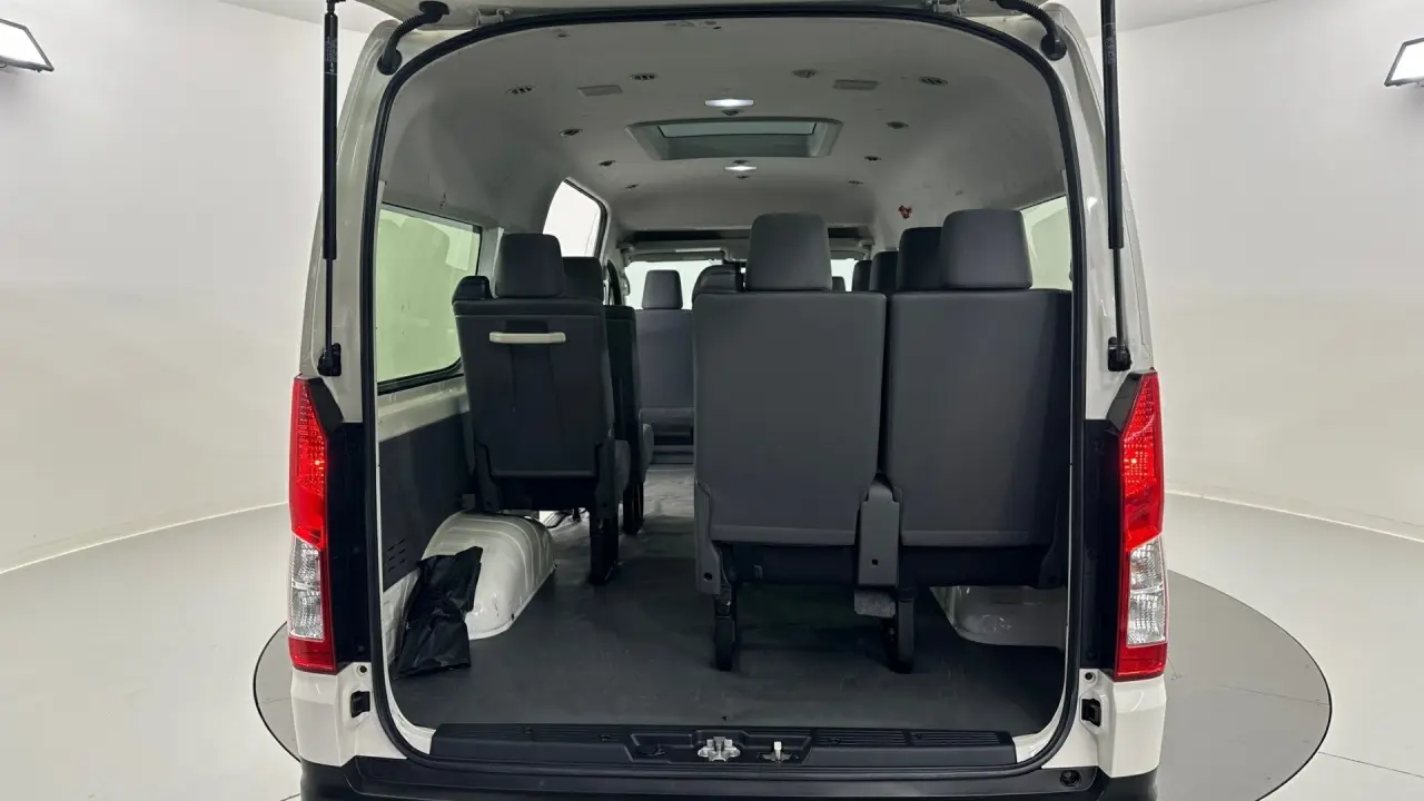 2021 Toyota HiAce Gallery Image 22
