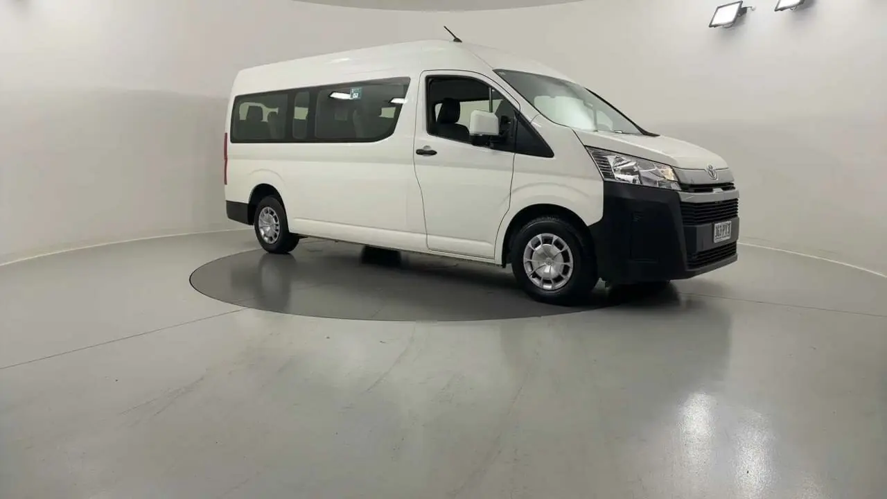 2021 Toyota HiAce Gallery Image 7