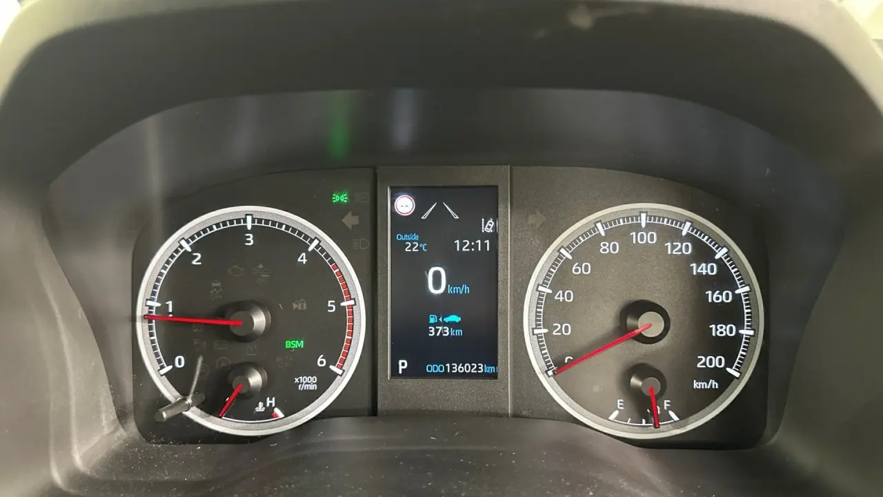 2021 Toyota HiAce Gallery Image 9