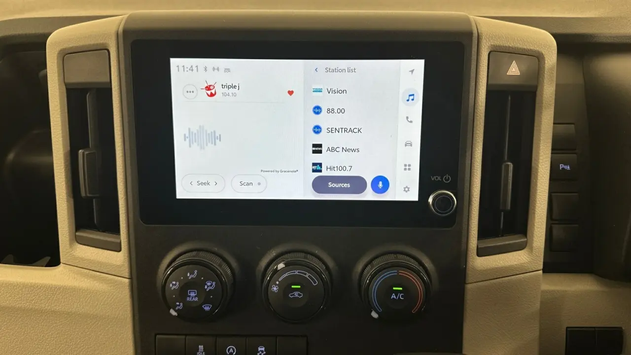 2025 Toyota HiAce Gallery Image 15