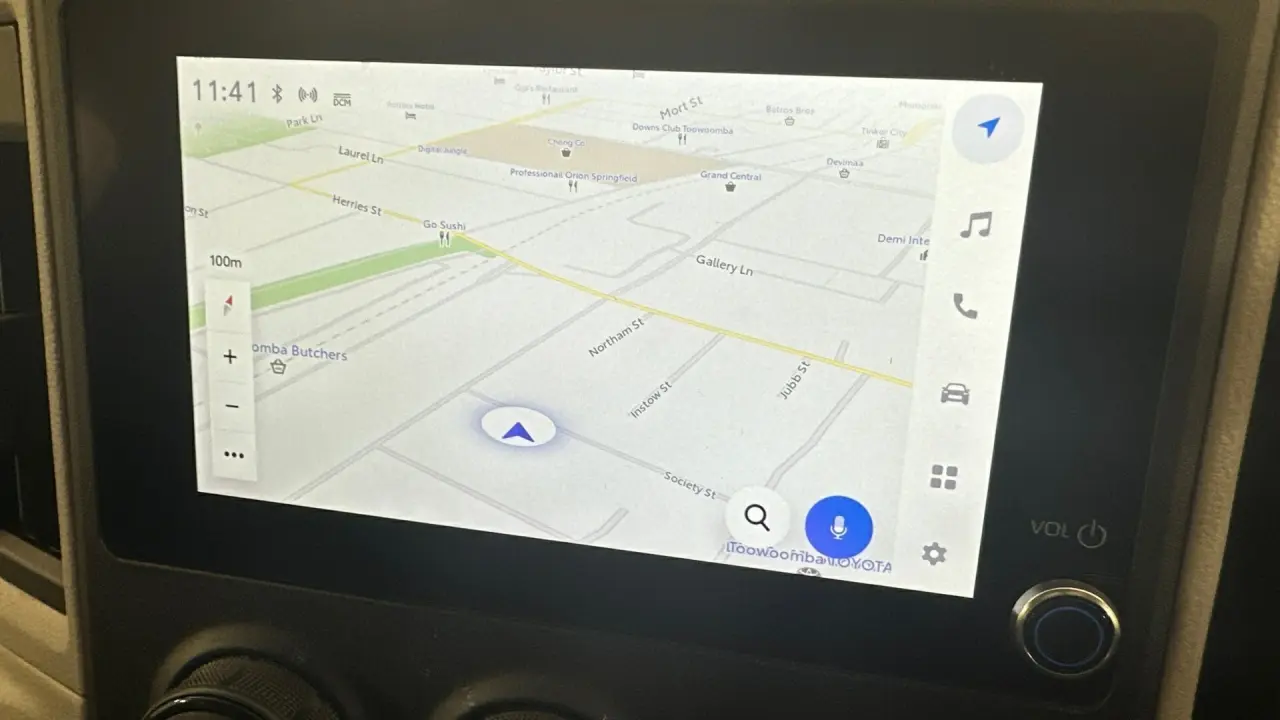 2025 Toyota HiAce Gallery Image 16