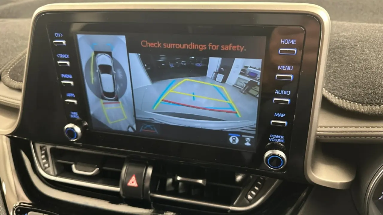 2021 Toyota C-HR Gallery Image 15