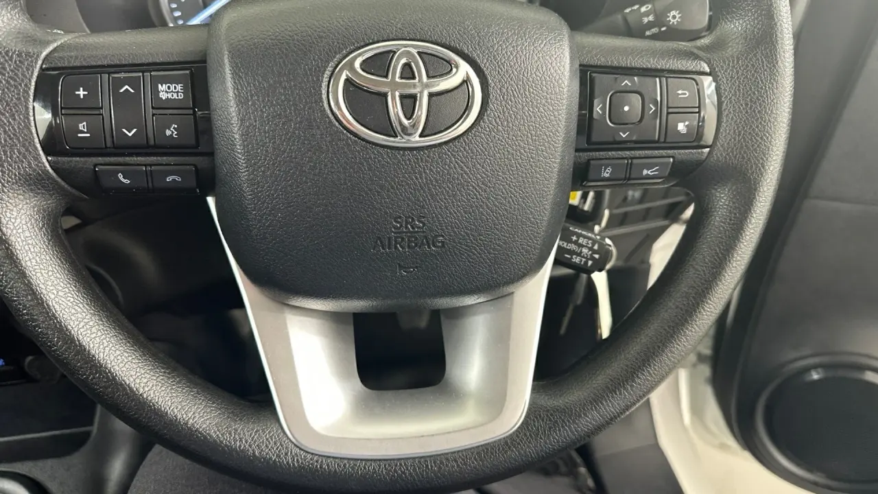 2021 Toyota Hilux Gallery Image 10