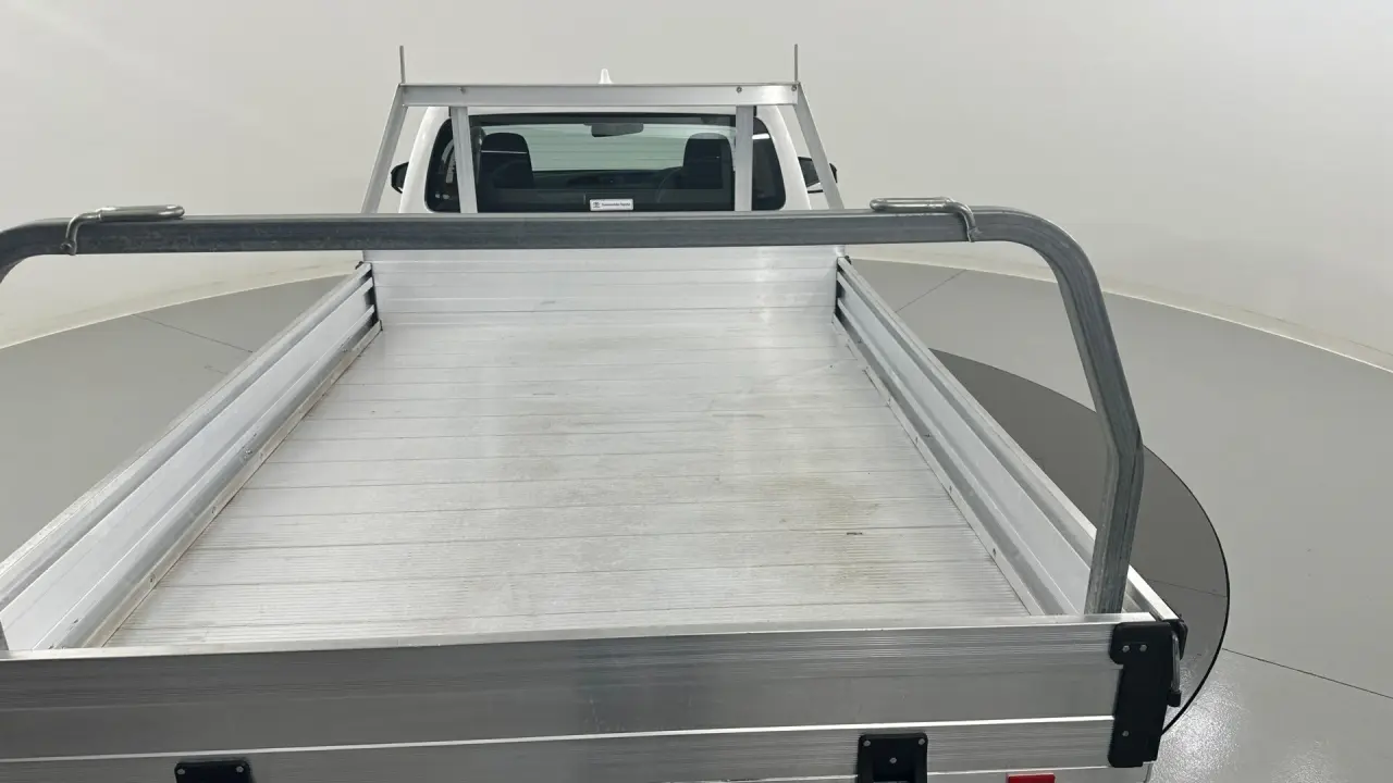 2021 Toyota Hilux Gallery Image 15