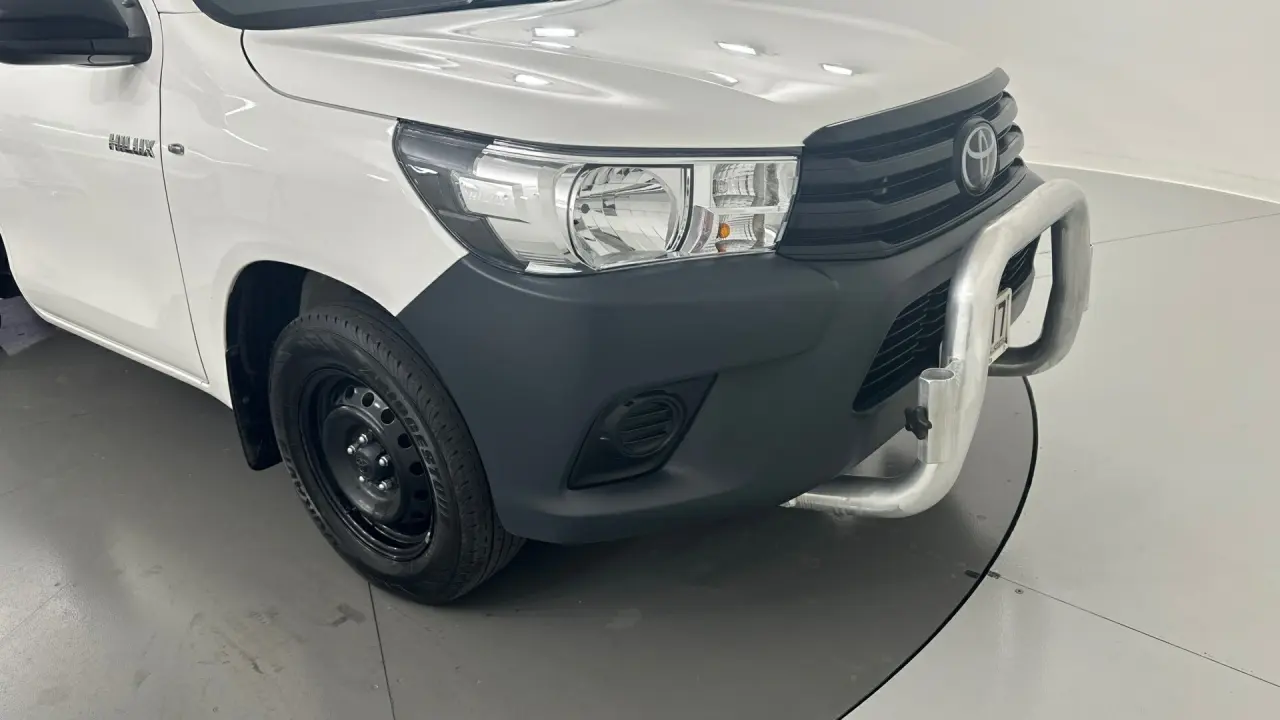 2021 Toyota Hilux Gallery Image 16