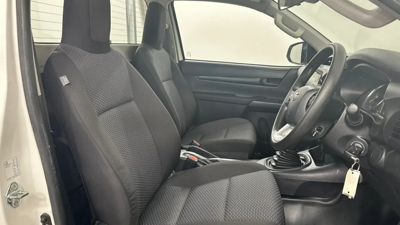 2021 Toyota Hilux Gallery Image 18