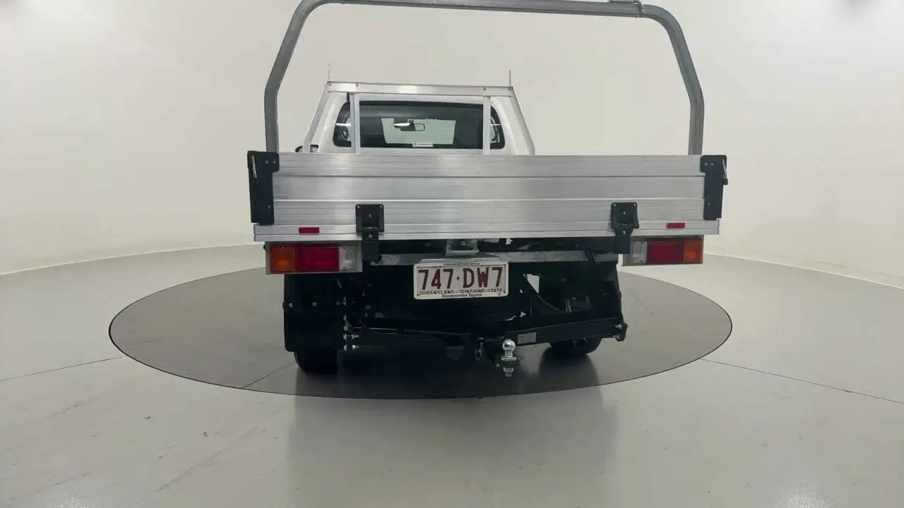 2021 Toyota Hilux Gallery Image 4
