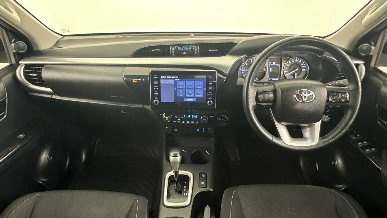 2021 Toyota Hilux Gallery Image 10