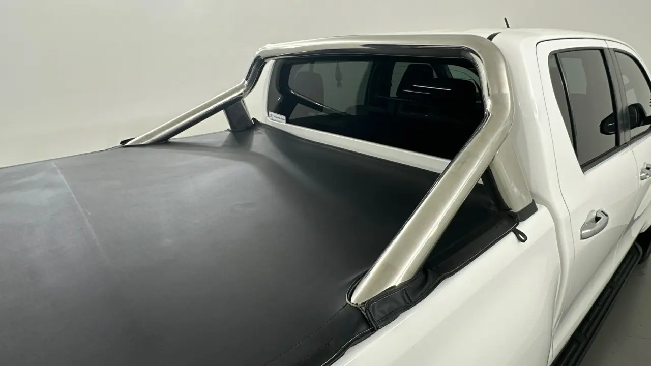 2021 Toyota Hilux Gallery Image 17