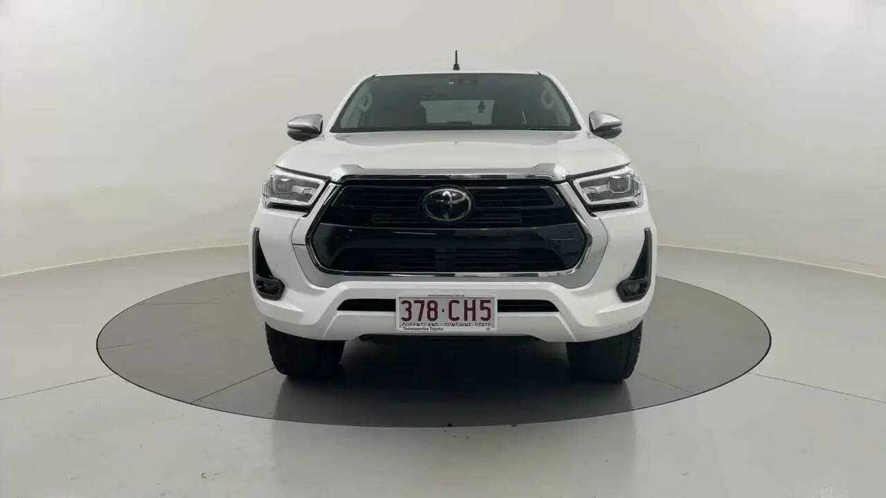 2021 Toyota Hilux Gallery Image 8