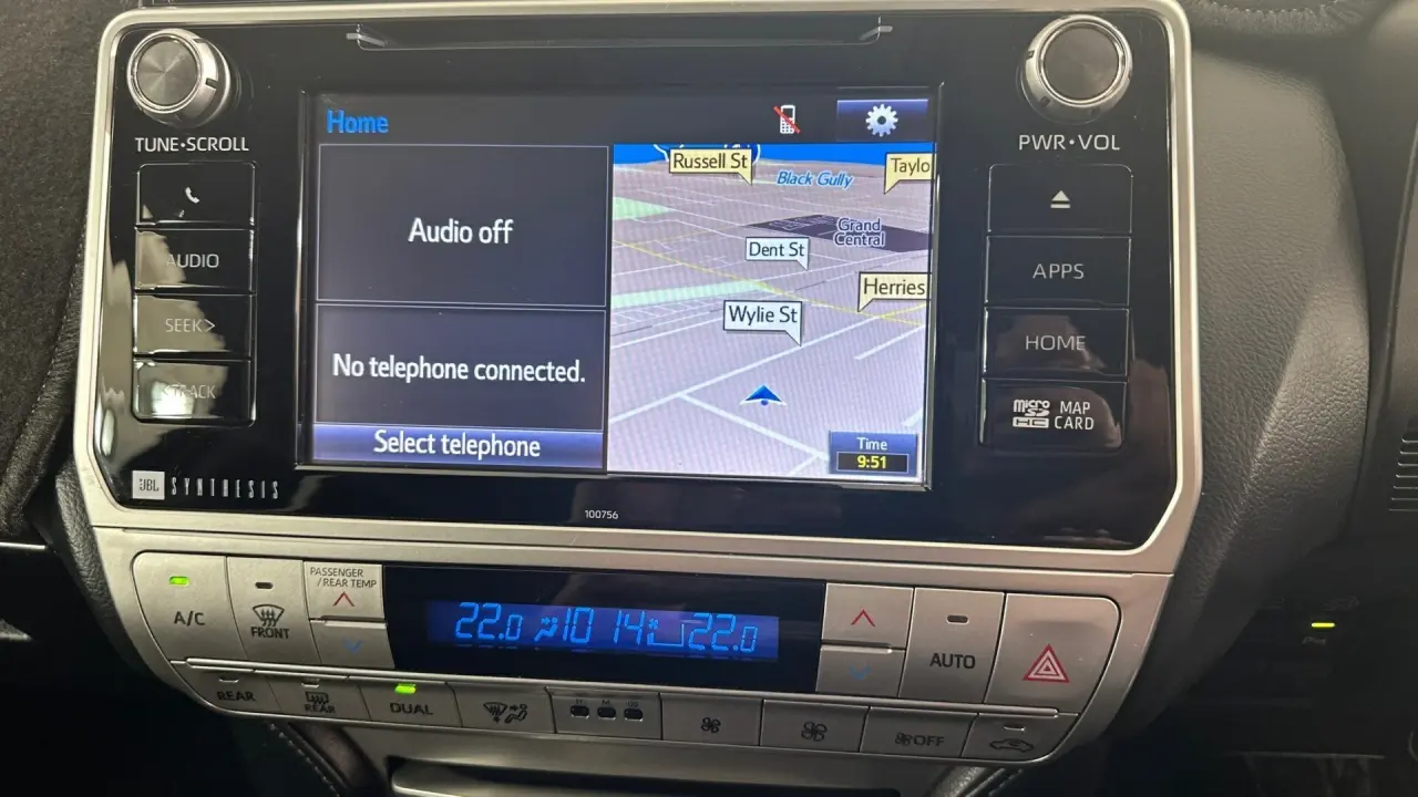 2019 Toyota Landcruiser Prado Gallery Image 11