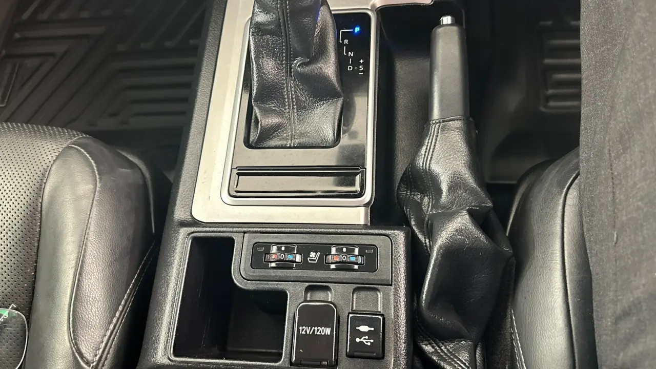 2019 Toyota Landcruiser Prado Gallery Image 13