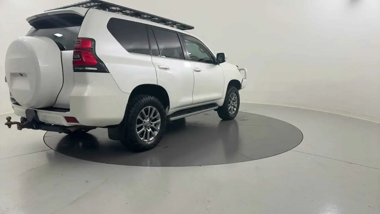 2019 Toyota Landcruiser Prado Gallery Image 5