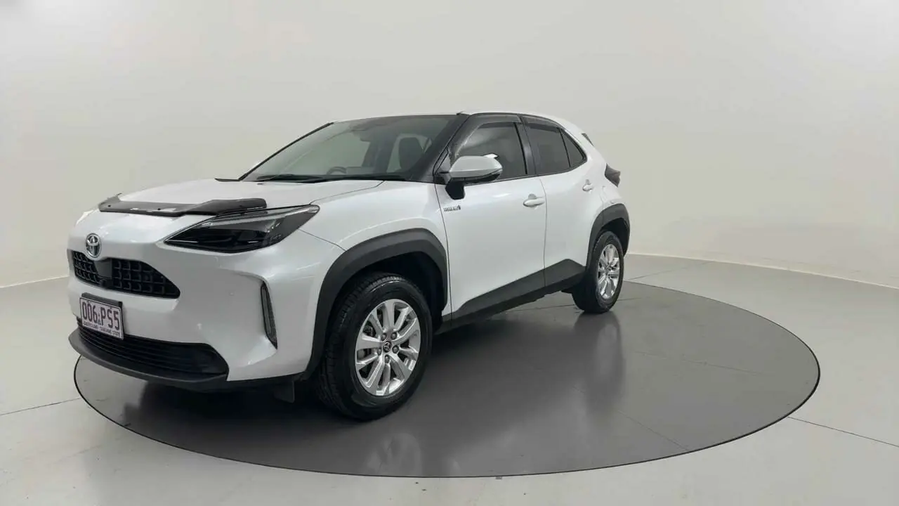 2023 Toyota Yaris Cross Gallery Image 15