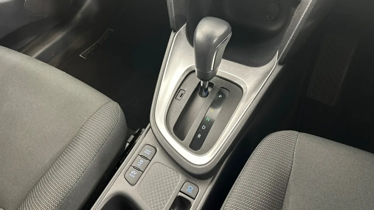 2023 Toyota Yaris Cross Gallery Image 8