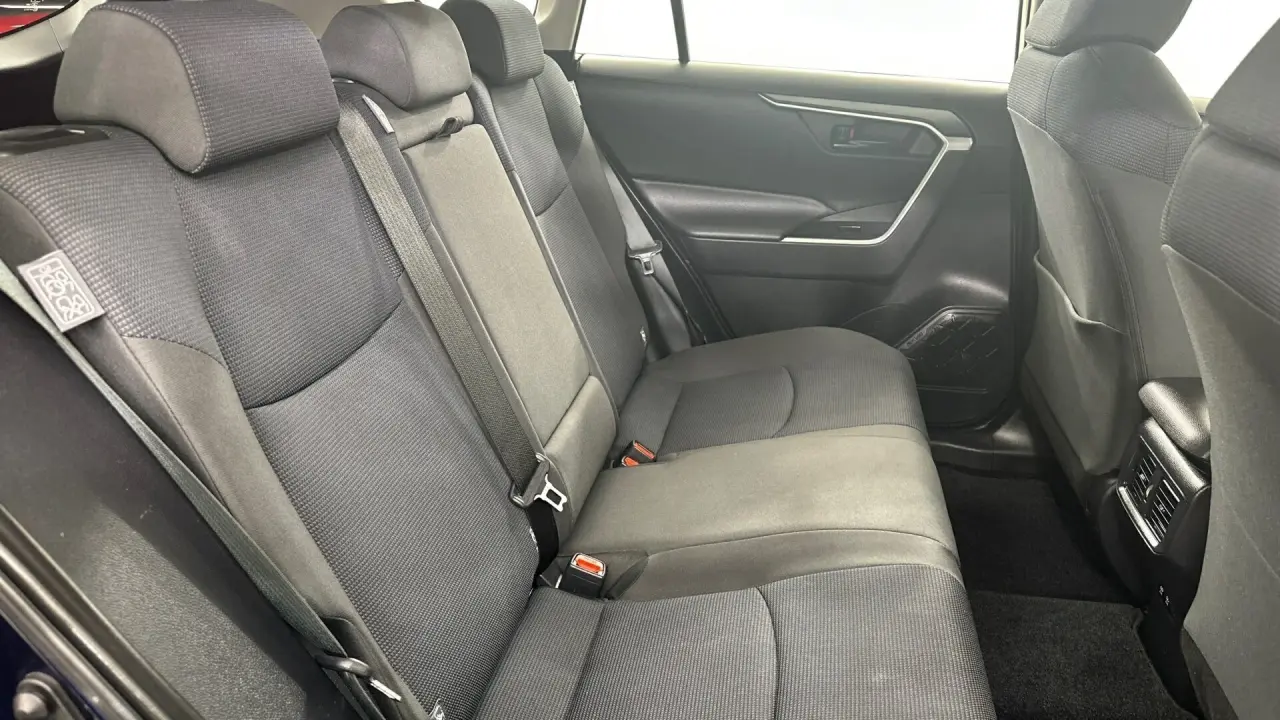 2022 Toyota RAV4 Gallery Image 10