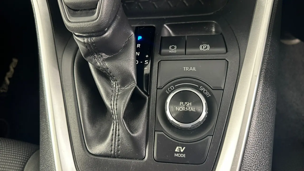 2022 Toyota RAV4 Gallery Image 14