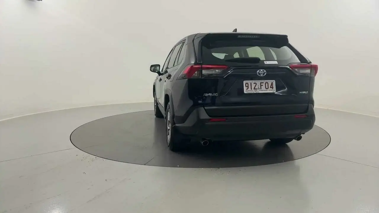 2022 Toyota RAV4 Gallery Image 4