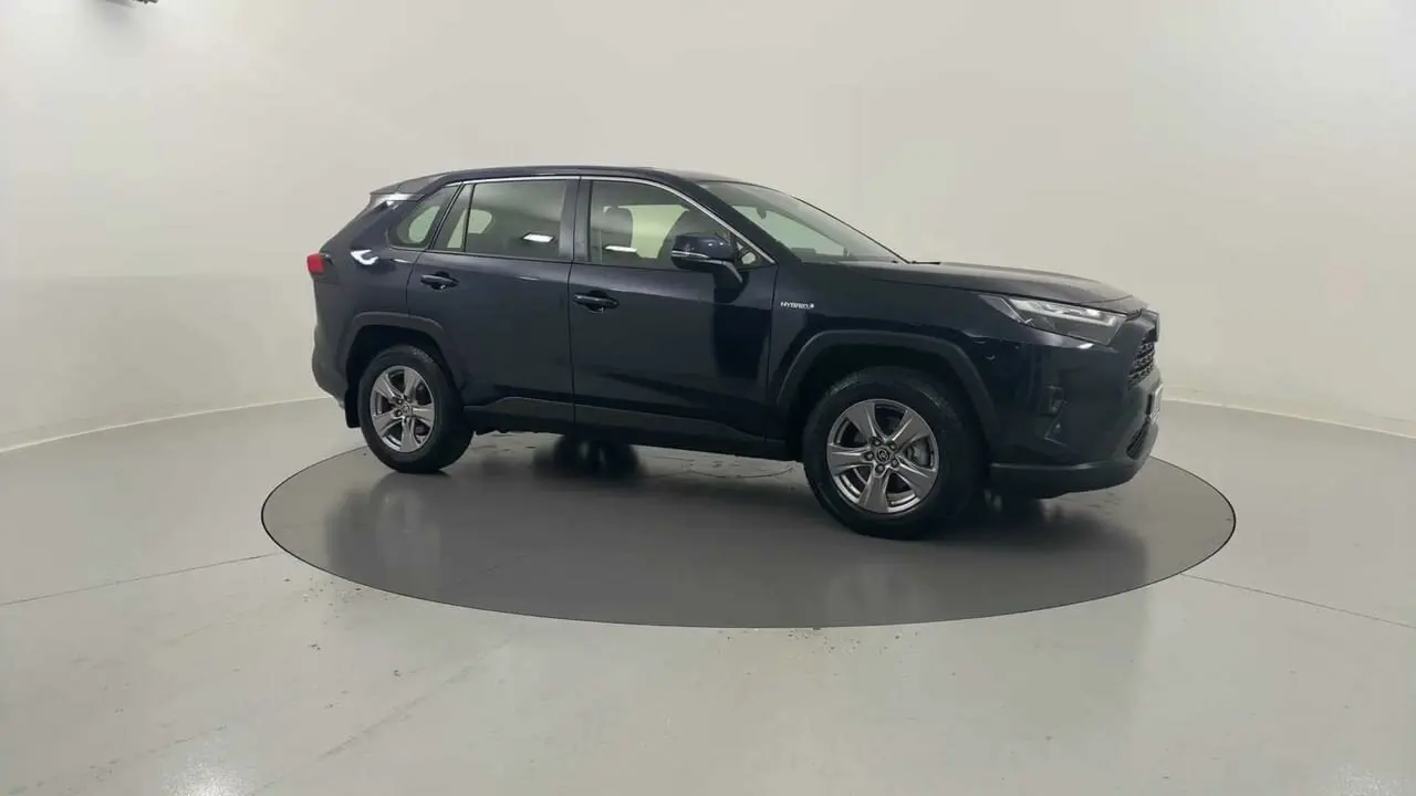 2022 Toyota RAV4 Gallery Image 7