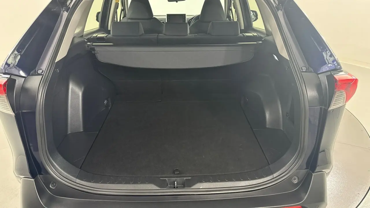 2022 Toyota RAV4 Gallery Image 9