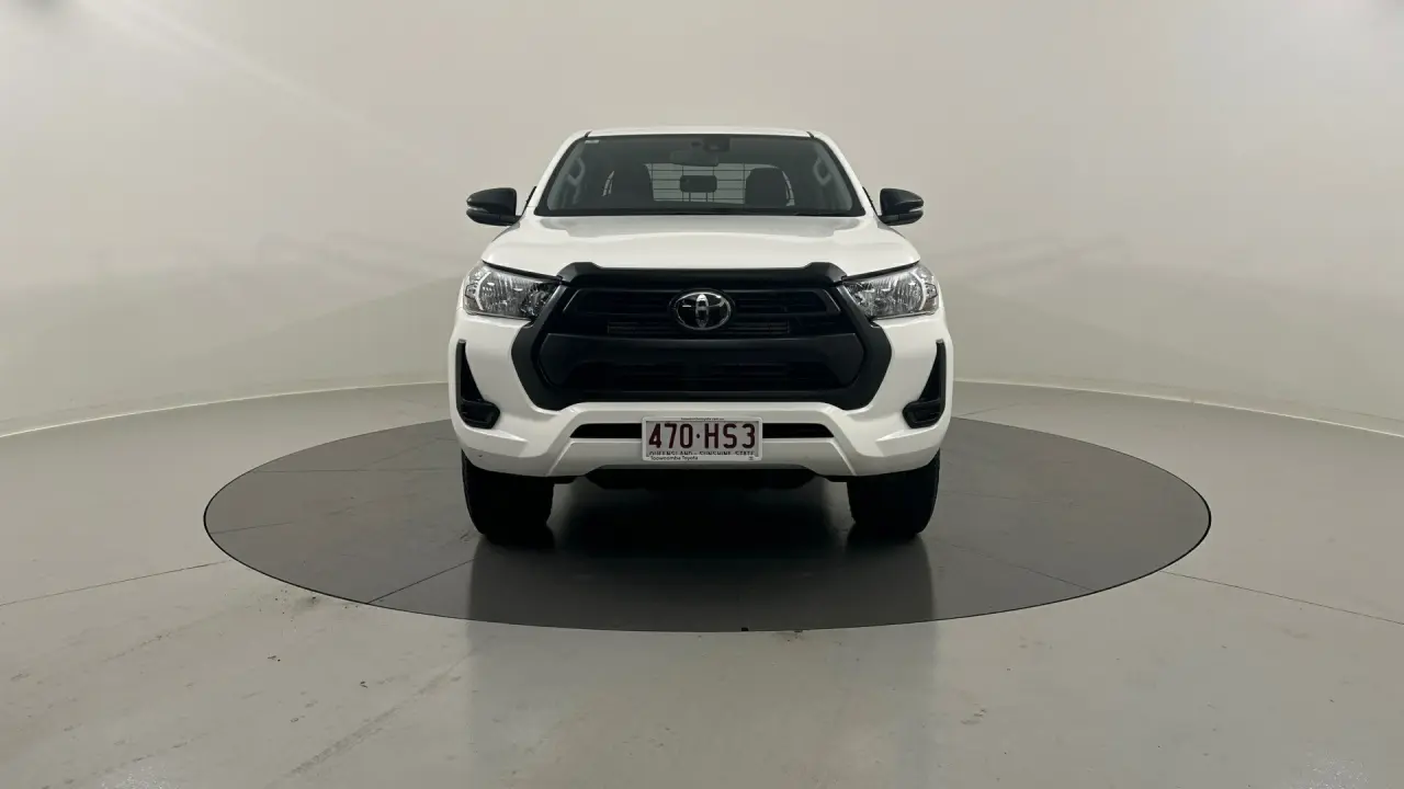 2023 Toyota Hilux Gallery Image 8