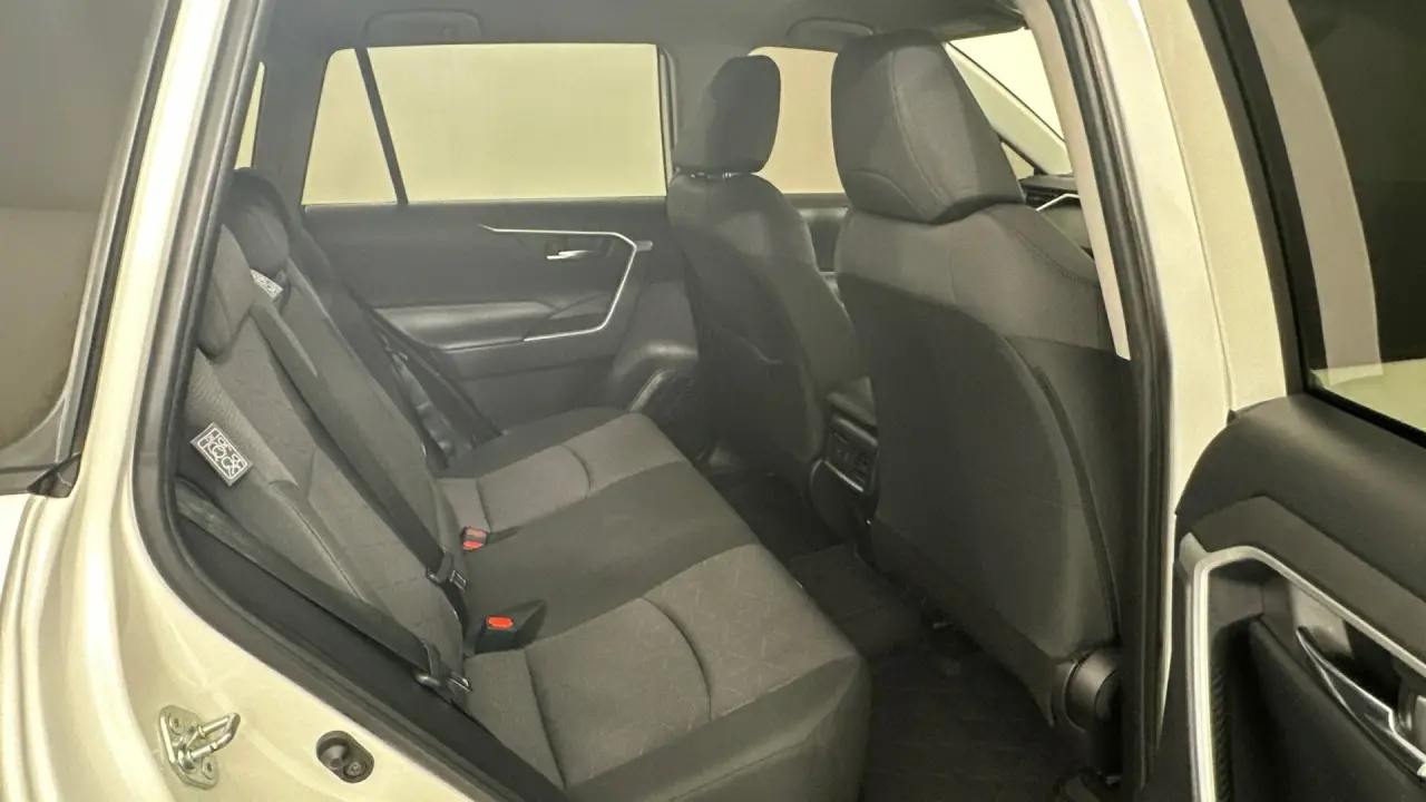 2022 Toyota RAV4 Gallery Image 10