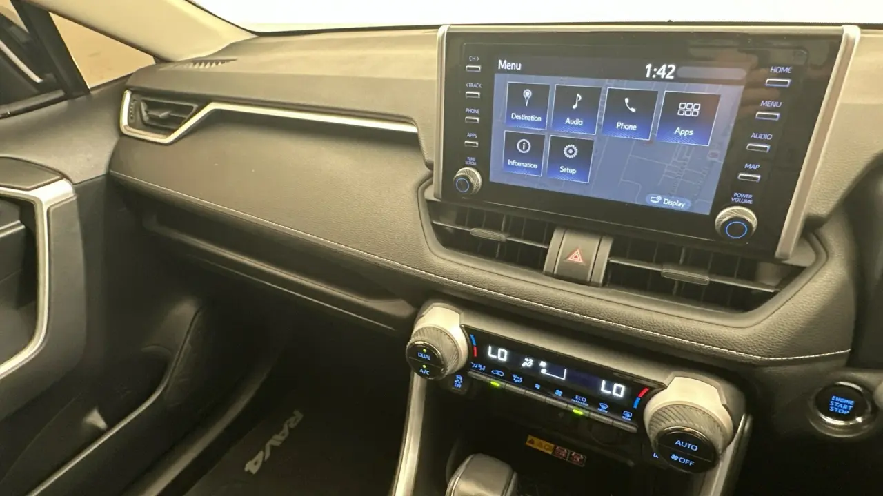 2022 Toyota RAV4 Gallery Image 15