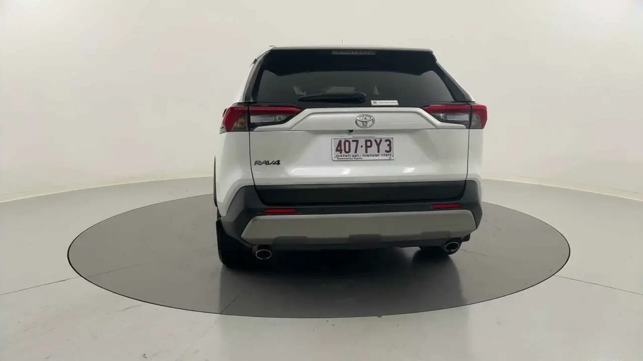 2022 Toyota RAV4 Gallery Image 5