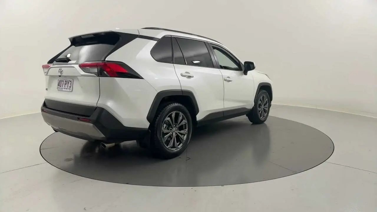 2022 Toyota RAV4 Gallery Image 6