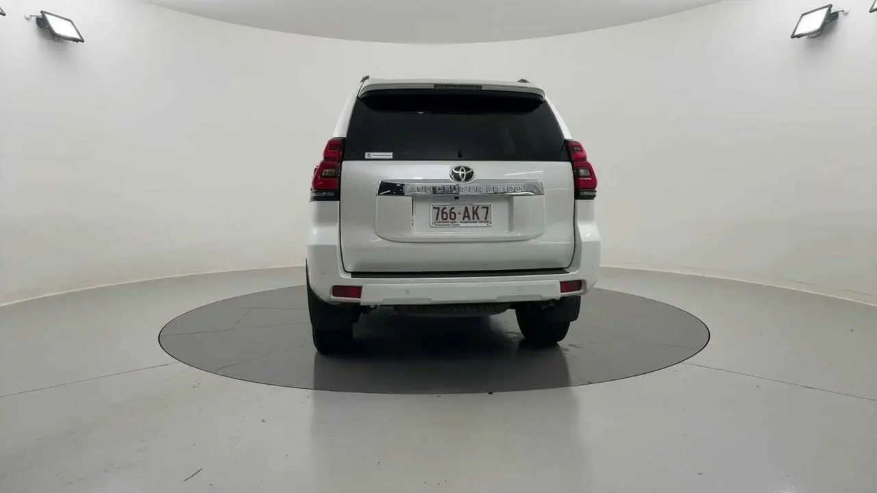 2020 Toyota Landcruiser Prado Gallery Image 5