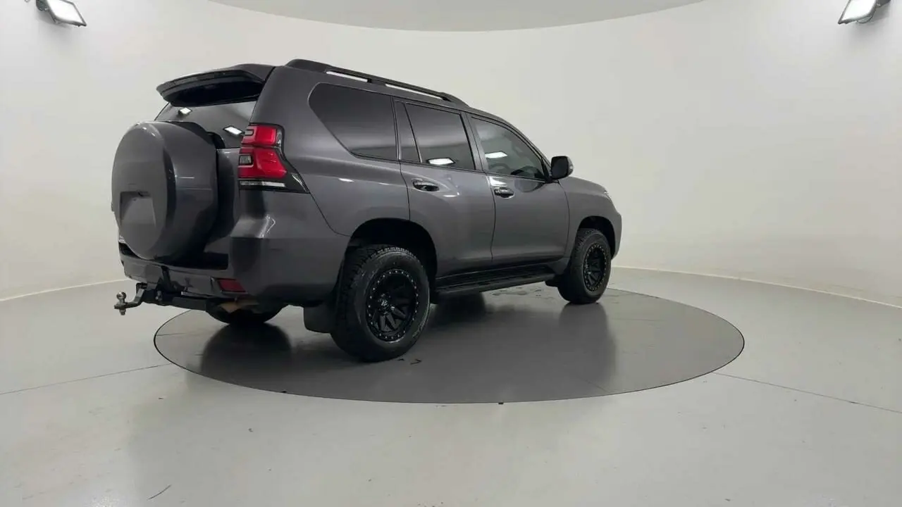 2020 Toyota Landcruiser Prado Gallery Image 5