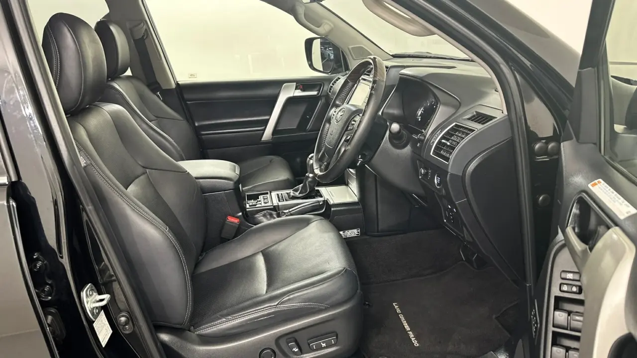 2019 Toyota Landcruiser Prado Gallery Image 15