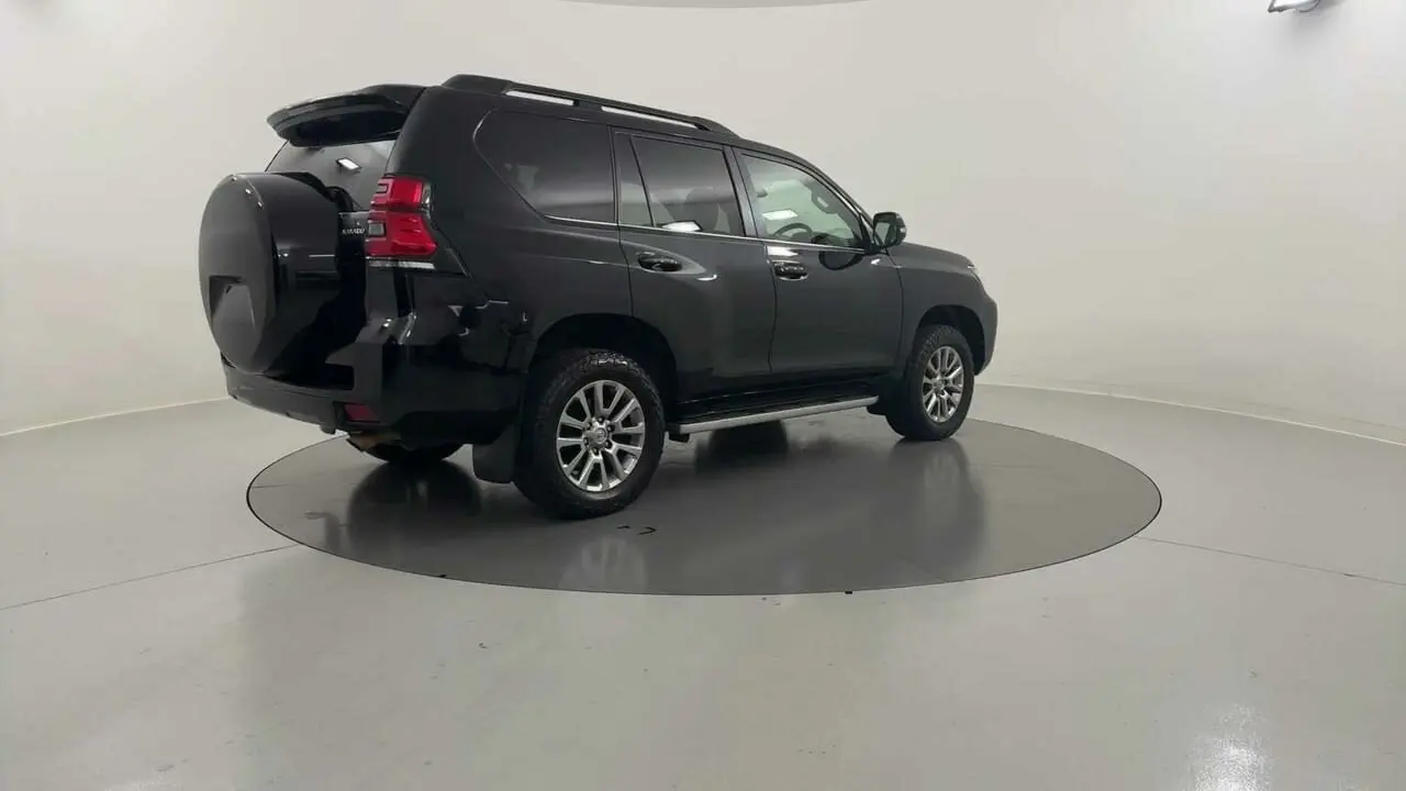 2019 Toyota Landcruiser Prado Gallery Image 5