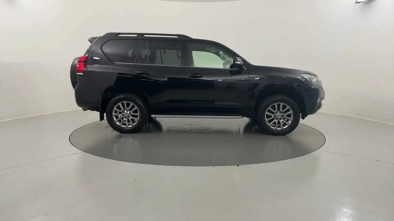 2019 Toyota Landcruiser Prado Gallery Image 6
