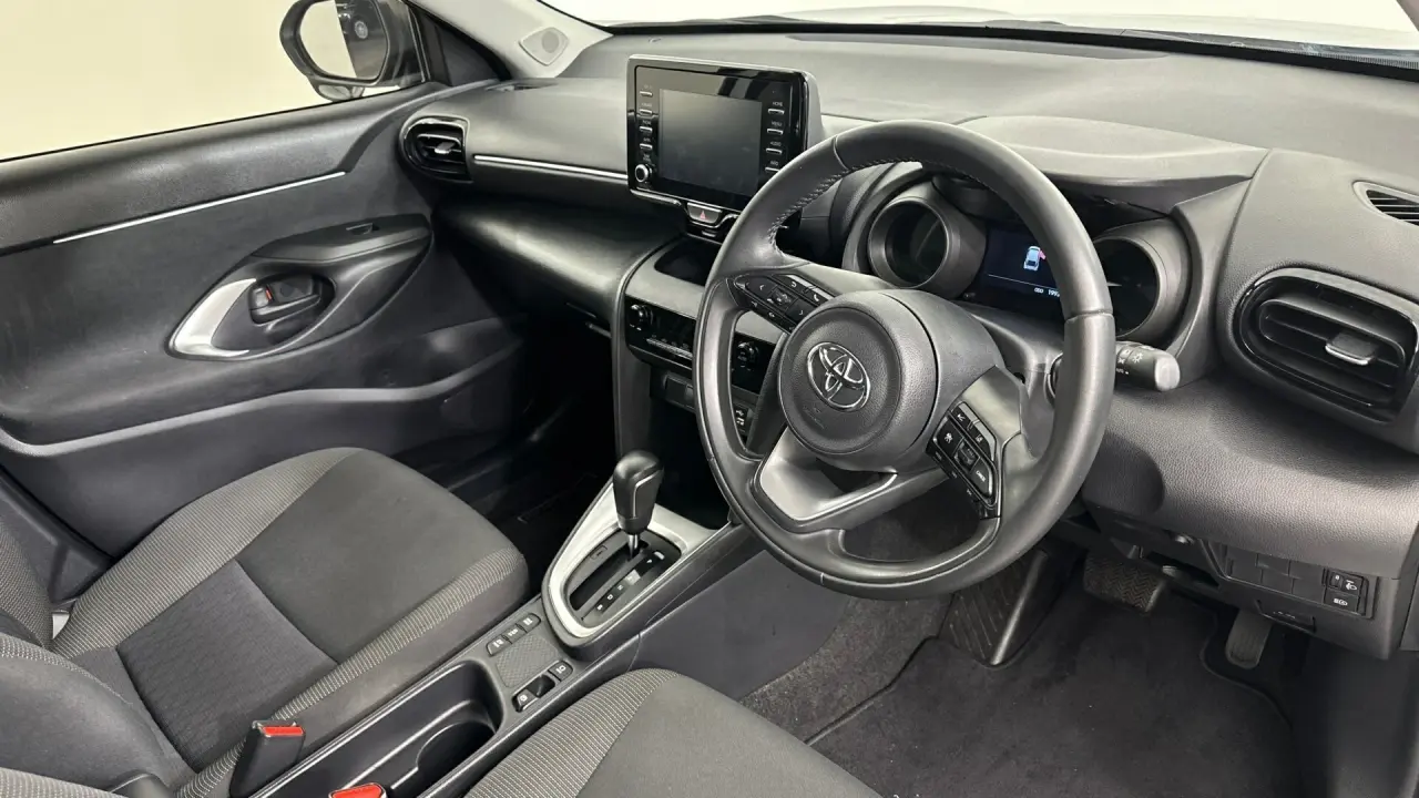 2022 Toyota Yaris Cross Gallery Image 15