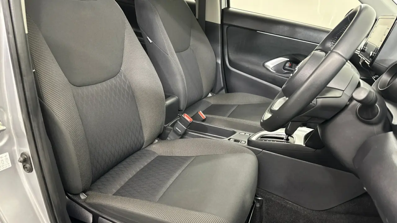 2022 Toyota Yaris Cross Gallery Image 16