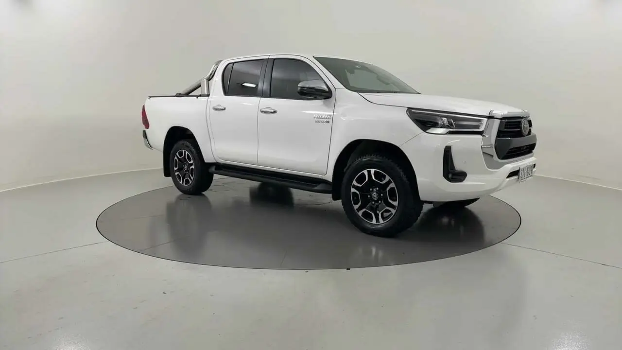 2023 Toyota Hilux Gallery Image 7