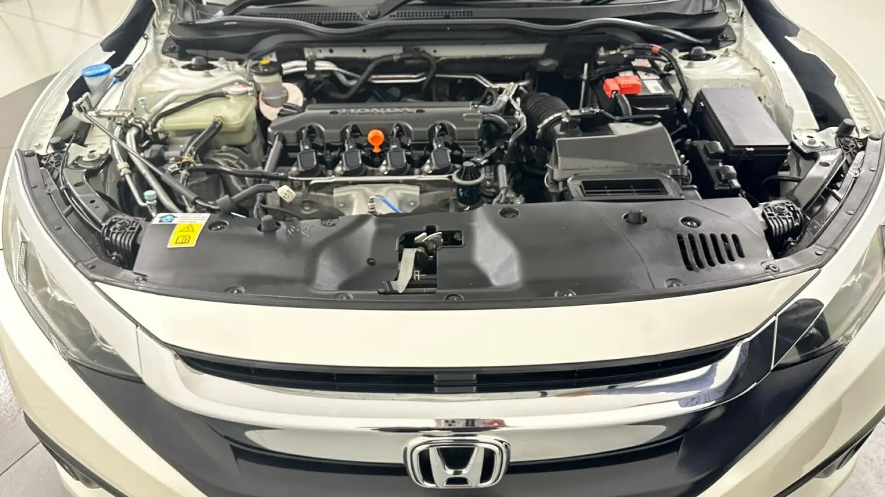 2016 Honda Civic Gallery Image 18