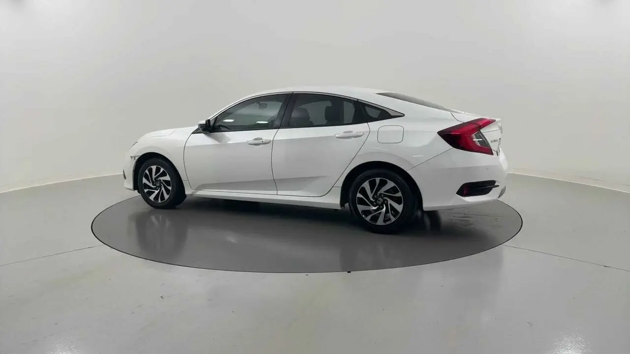 2016 Honda Civic Gallery Image 3