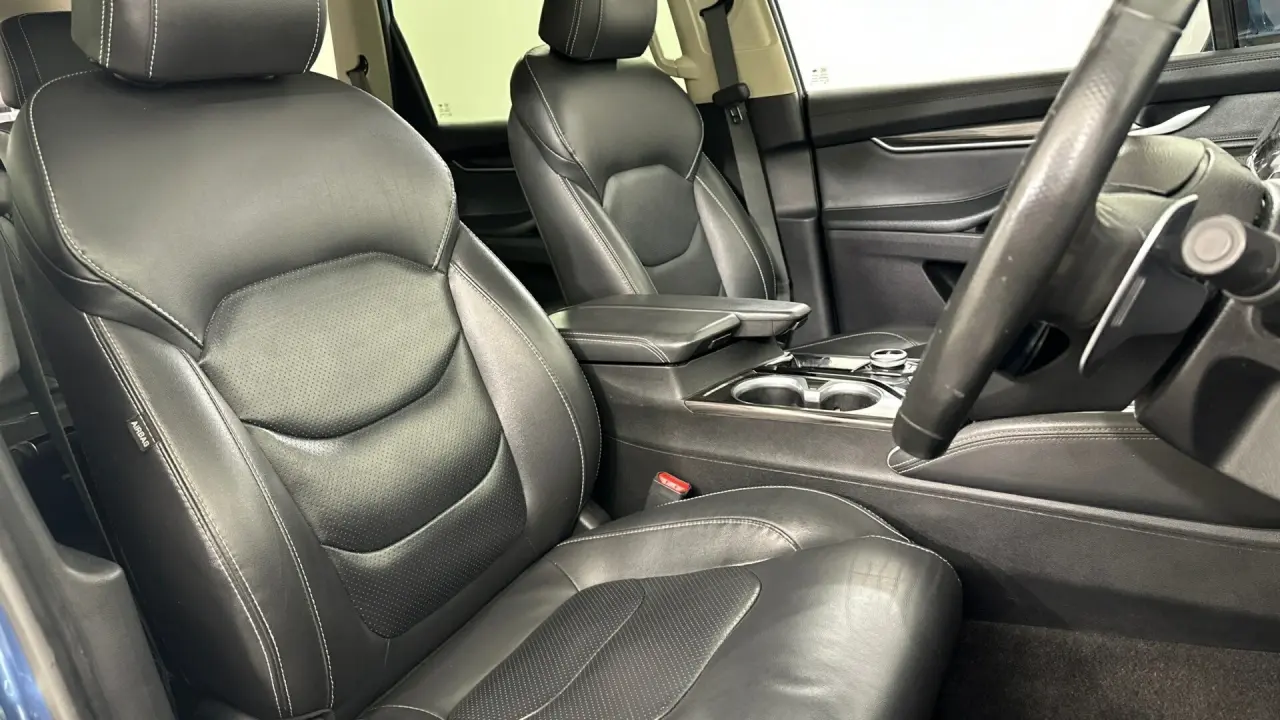 2021 LDV D90 Gallery Image 12