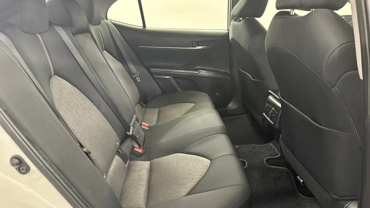 2022 Toyota Camry Gallery Image 17