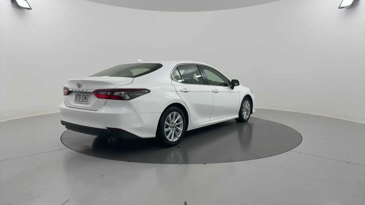 2022 Toyota Camry Gallery Image 6