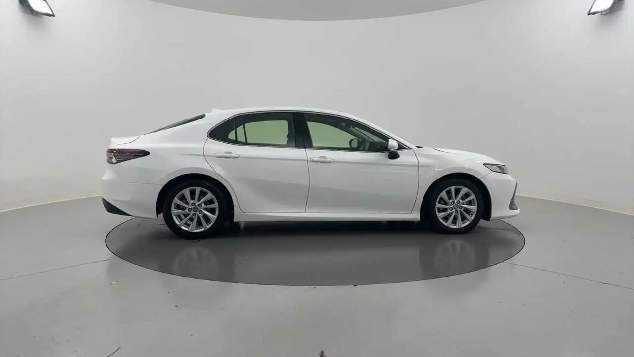 2022 Toyota Camry Gallery Image 7