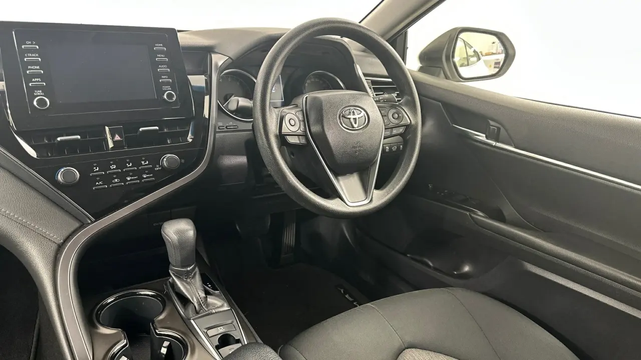 2022 Toyota Camry Gallery Image 9