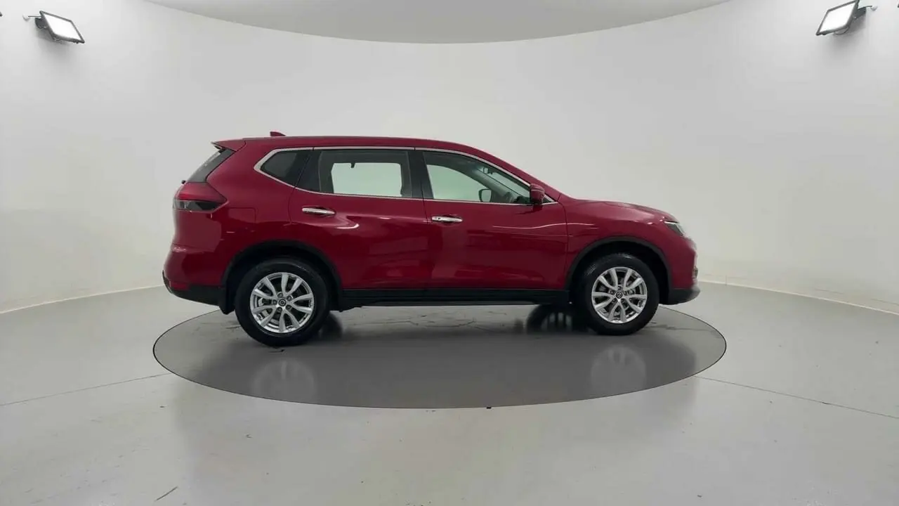 2021 Nissan X-Trail Gallery Image 7