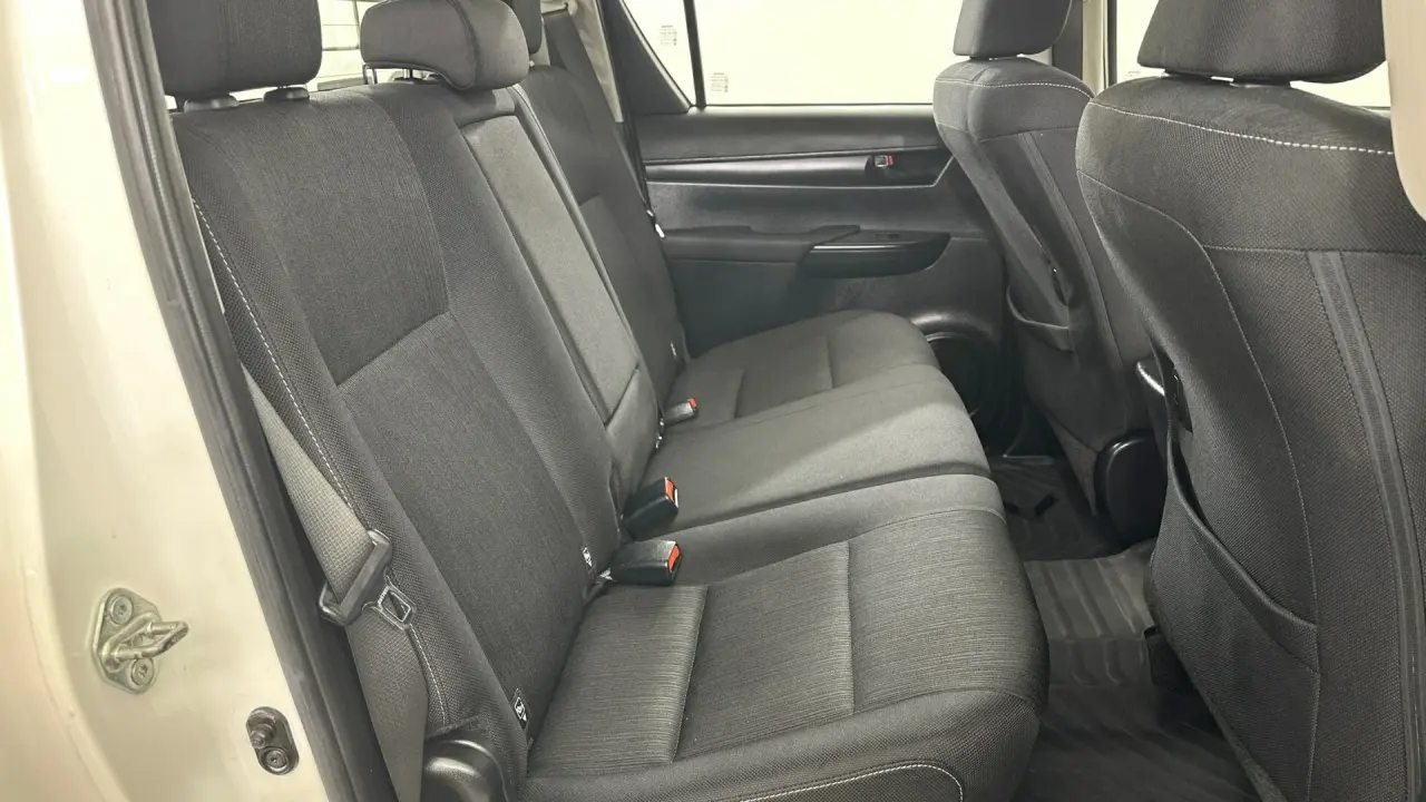 2021 Toyota Hilux Gallery Image 15