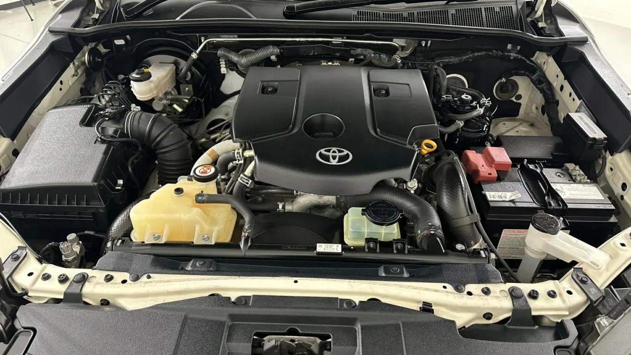 2021 Toyota Hilux Gallery Image 17