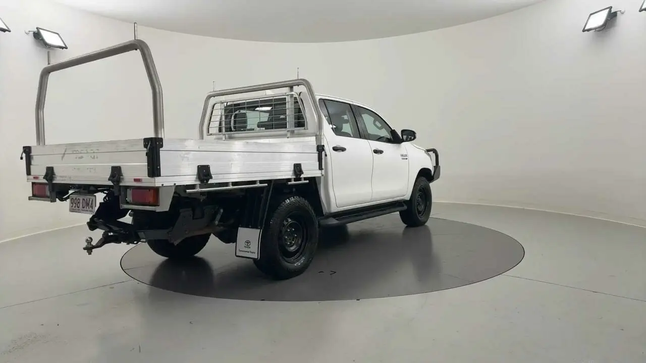2021 Toyota Hilux Gallery Image 5