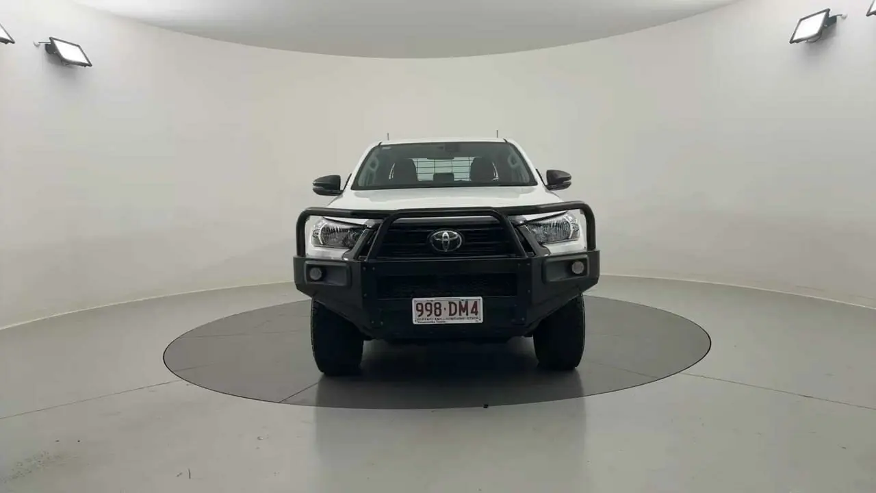 2021 Toyota Hilux Gallery Image 8